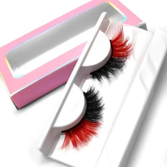 Wispy Red Lashes - Picture 2 of 5